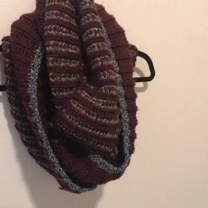 Roots Wrap scarf